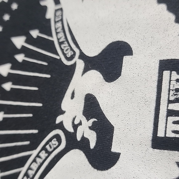 Liverpool FC mens tee large - Picture 4 of 4